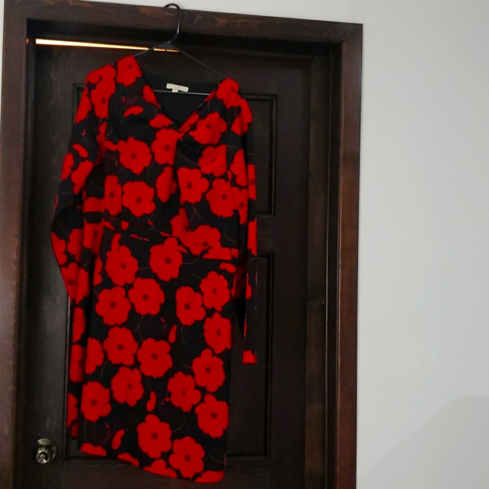 Women's flowered dress